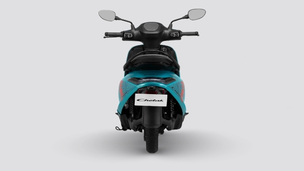 exterior_bajaj-chetak_rear-