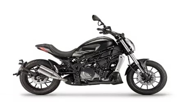 Benelli 402 S (HT Auto photo)