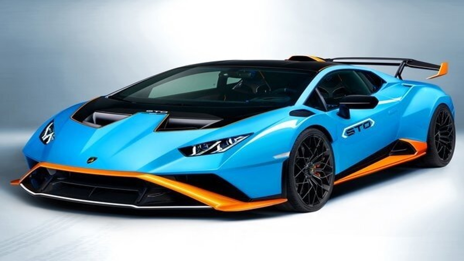 Lamborghini Huracan STO 2026 Price, Features, Images, Specs