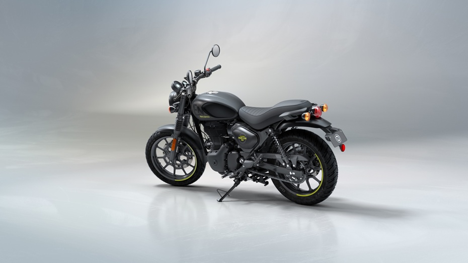 Bajaj Avenger 400 Price in delhi (October, 2025), On Road Price of