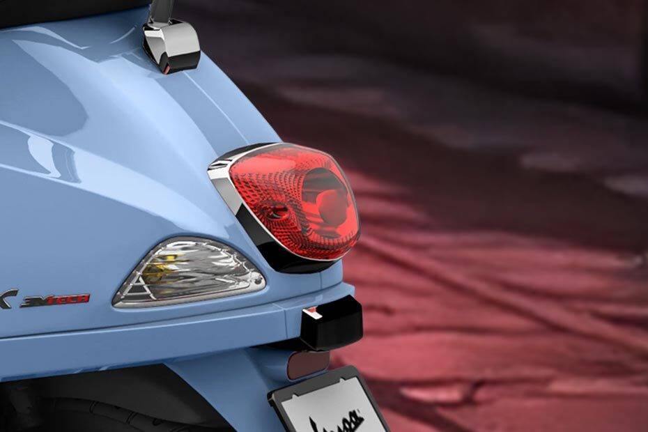 Vespa ZX 125 Glossy Red Colour - Check Glossy Red ZX 125 Price