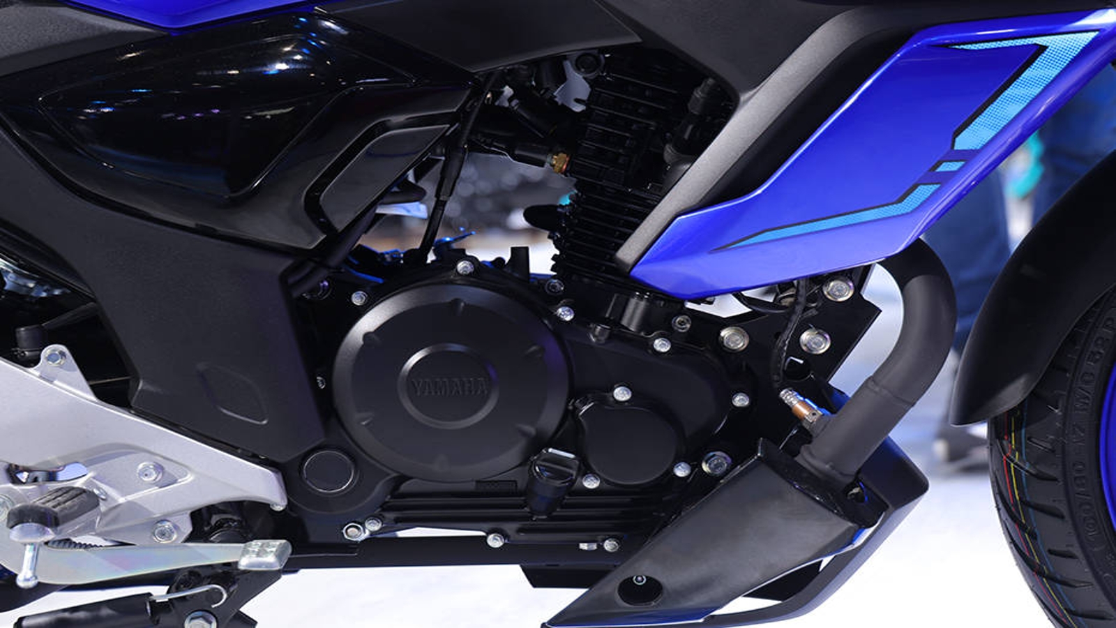 Yamaha FZS FI V4 Price in chennai (October, 2025), On Road Price