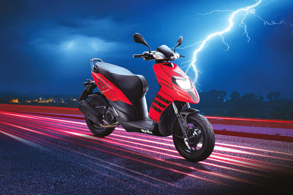Aprilia SR Storm Right View
