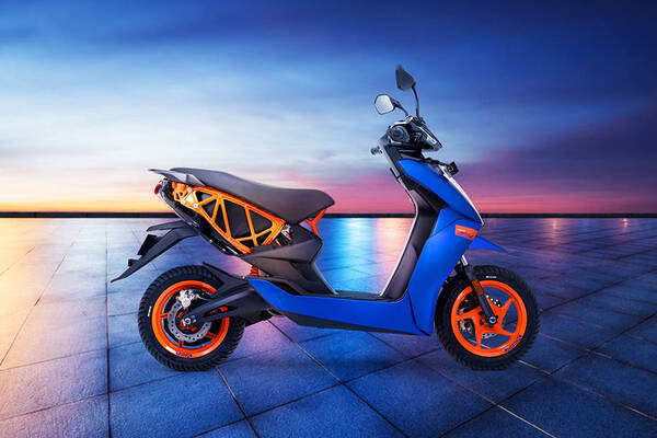 Ather Energy 450 Apex Right View