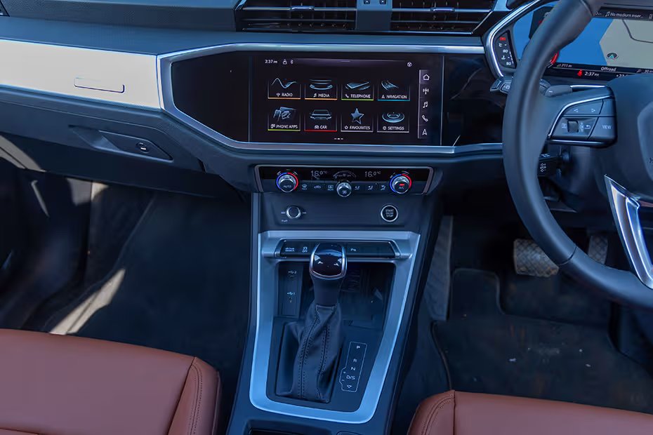 Audi Q3 Center Console