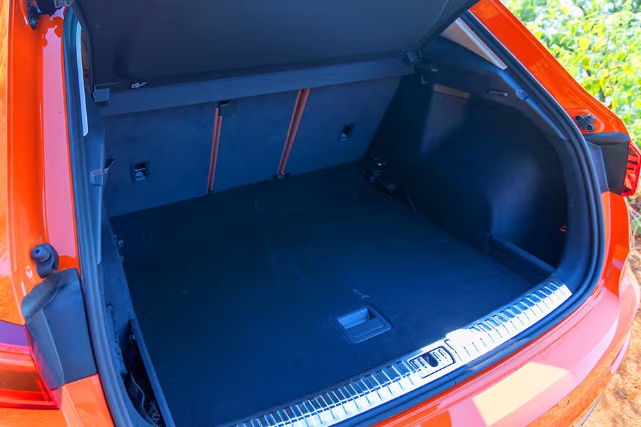 Audi Q3 Open Trunk