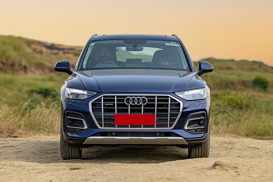 Audi Q5 Front View