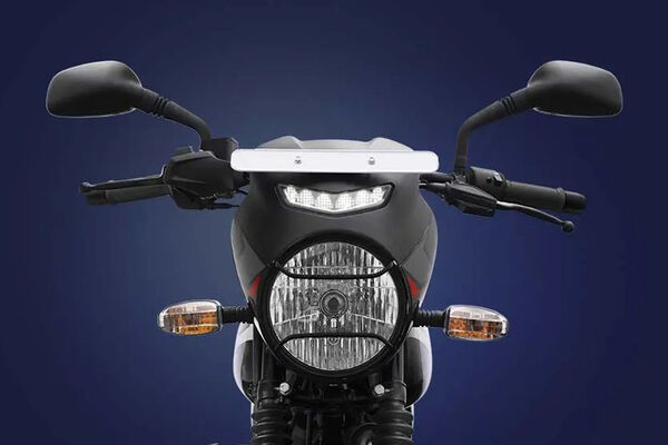 Bajaj CT 125X Headlight View