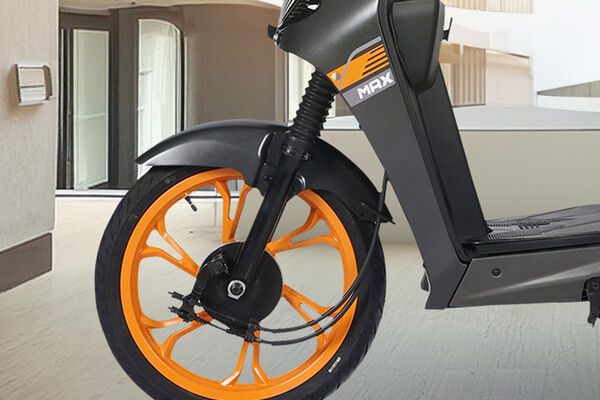 BGauss RUV 350 Front Tyre View