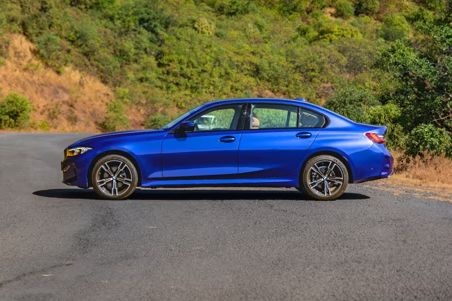 BMW 3 Series [2019-2022] Left Side View