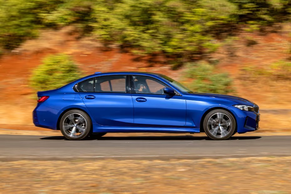 BMW 3 Series [2019-2022] Right Side View