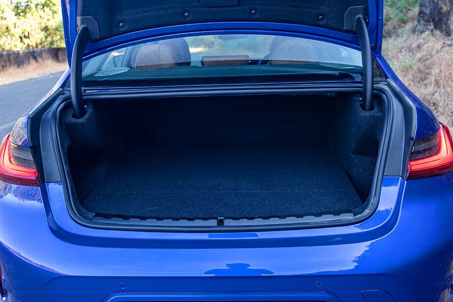 BMW 3 Series [2019-2022] Open Trunk
