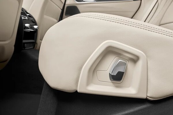 BMW 6 Series GT Seat Adjustments Control