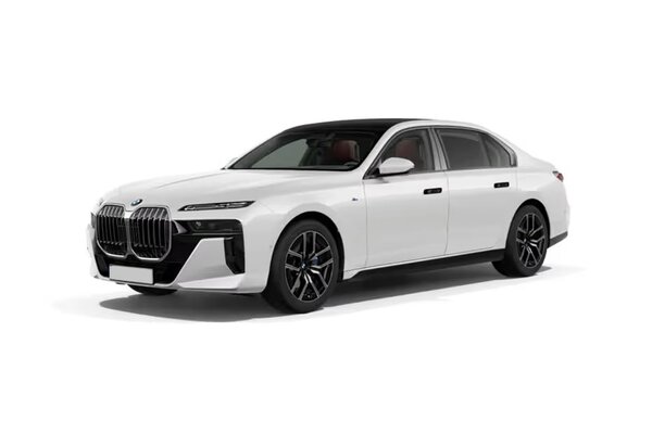 BMW 7 Series Mineral White Metallic