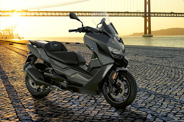 BMW C 400 GT [2021-2025] Front Right Side View