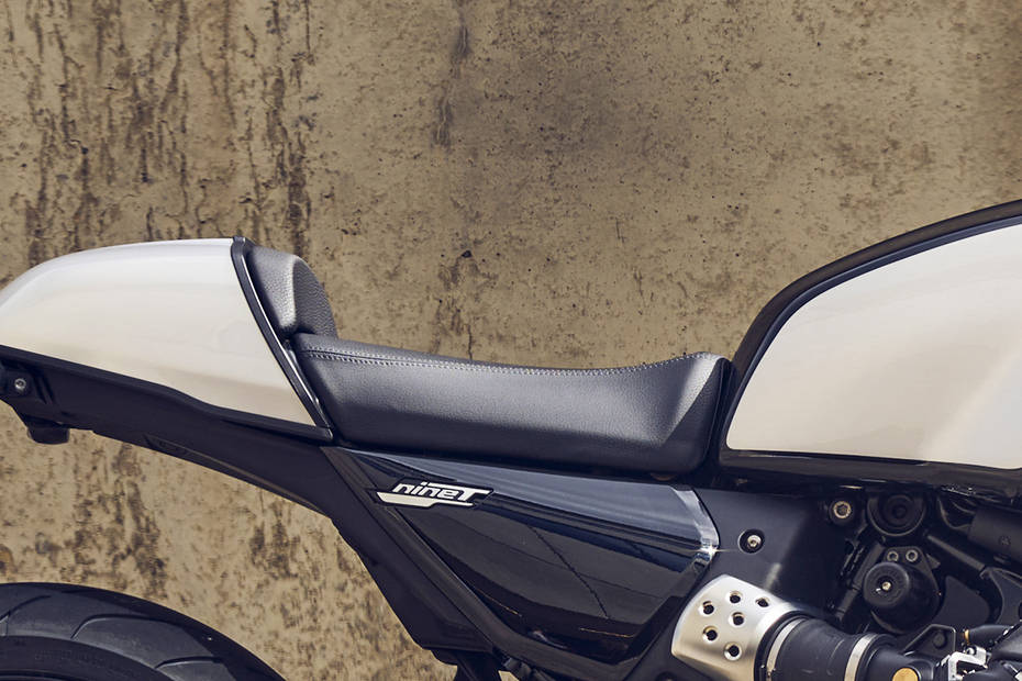 BMW R 12 nine T Seat View