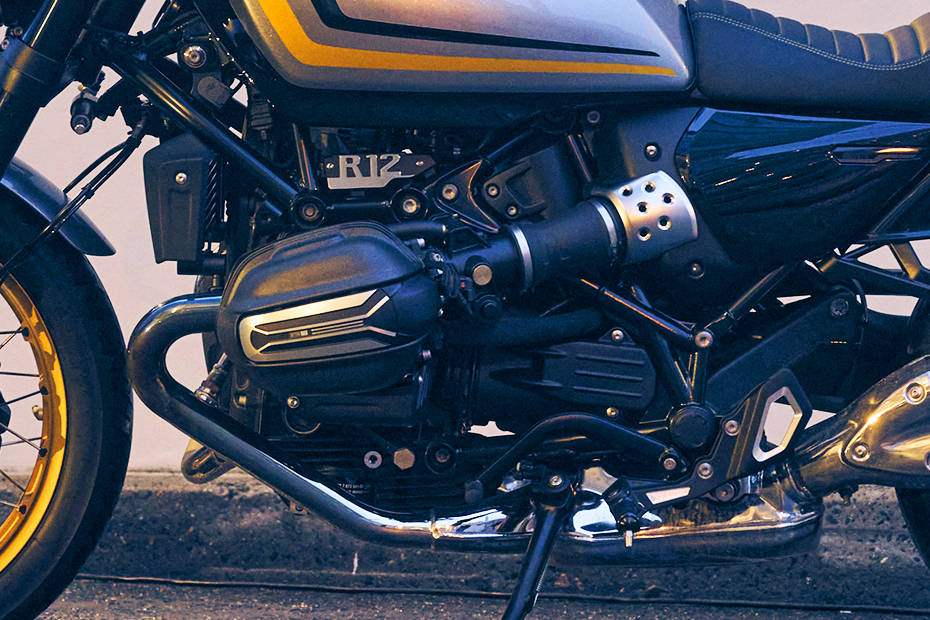 BMW R 12 Engine View