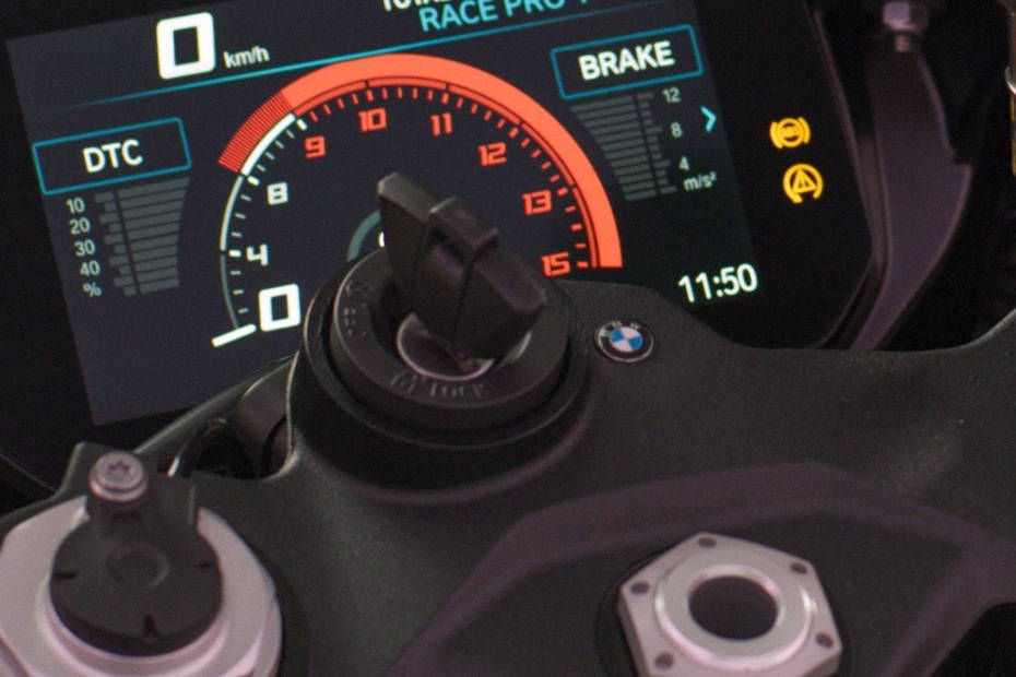 BMW S 1000 RR Ignition View