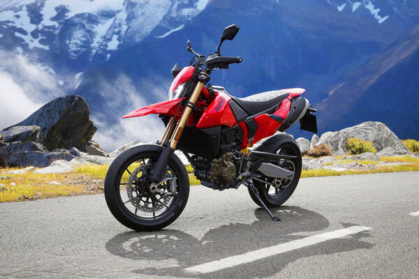 Ducati Hypermotard 698 Mono (HT Auto photo) 