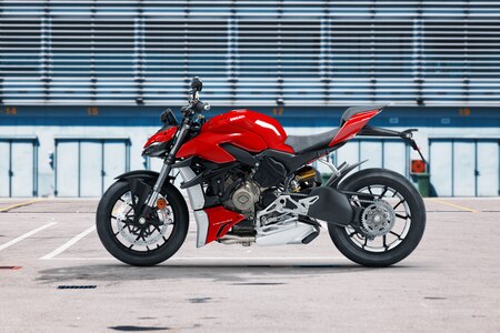 Ducati Streetfighter V4 null