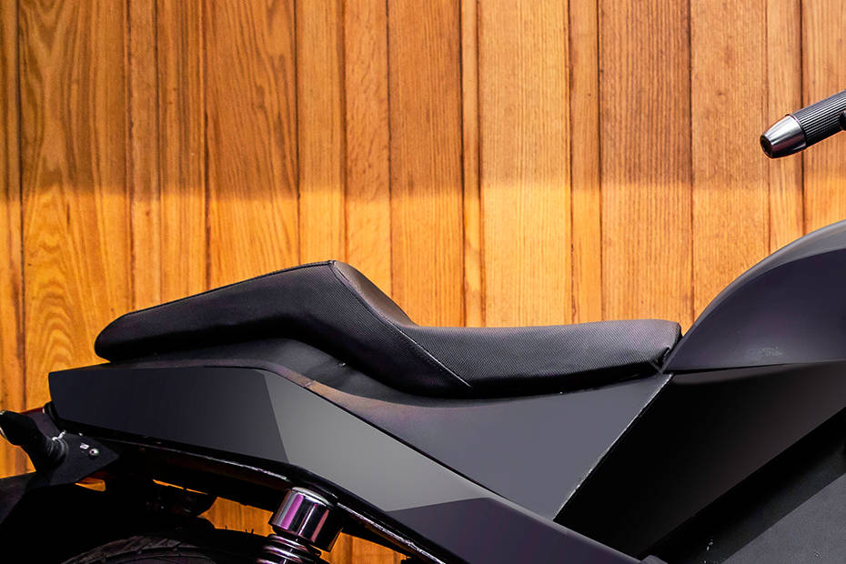 Earth Energy EV Evolve R [2021-2024] Seat View