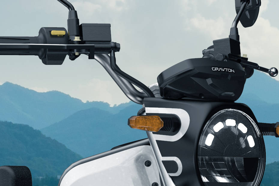 Gravton Motors Quanta Front Indicator View