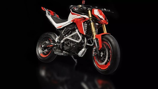 Hero 2.5R Xtunt Right View