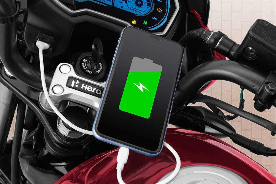 Hero Passion XTEC [2022-20240 Mobile Charging Port View