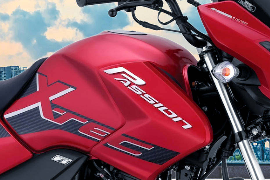 Hero Passion XTEC [2022-20240 Tank View