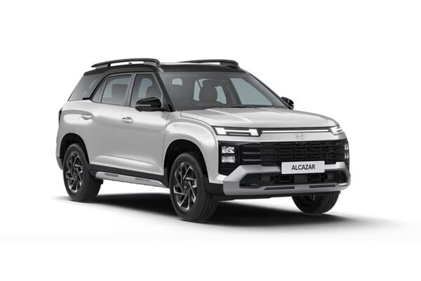 Hyundai Alcazar Atlas White With Black Roof