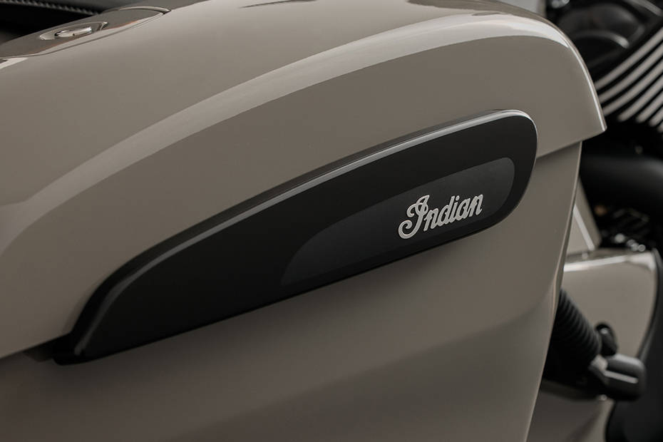Indian Chieftain Dark Horse Brand Logo And Name View