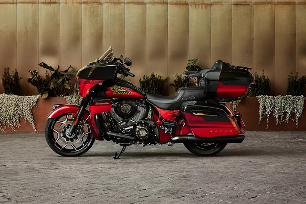 Indian Roadmaster Elite Left View