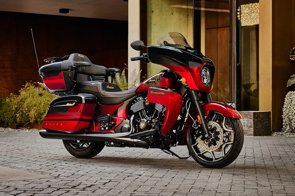 Indian Roadmaster Elite Right View