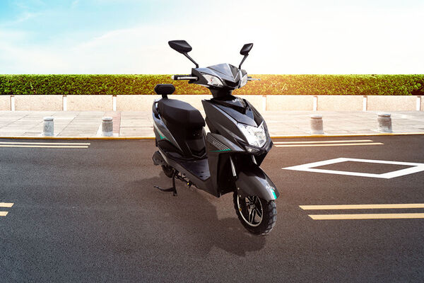 iVOOMi Energy Eco Front Right View