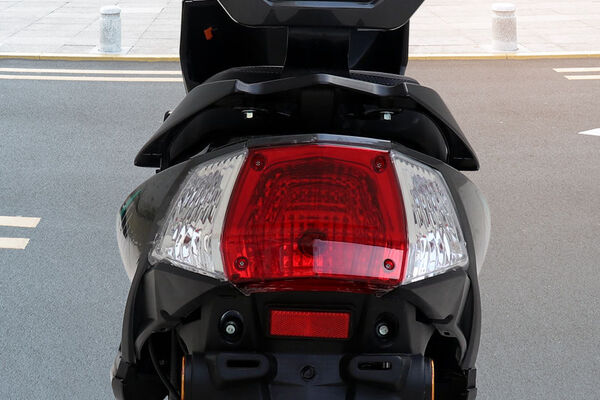 iVOOMi Energy Eco Taillight View
