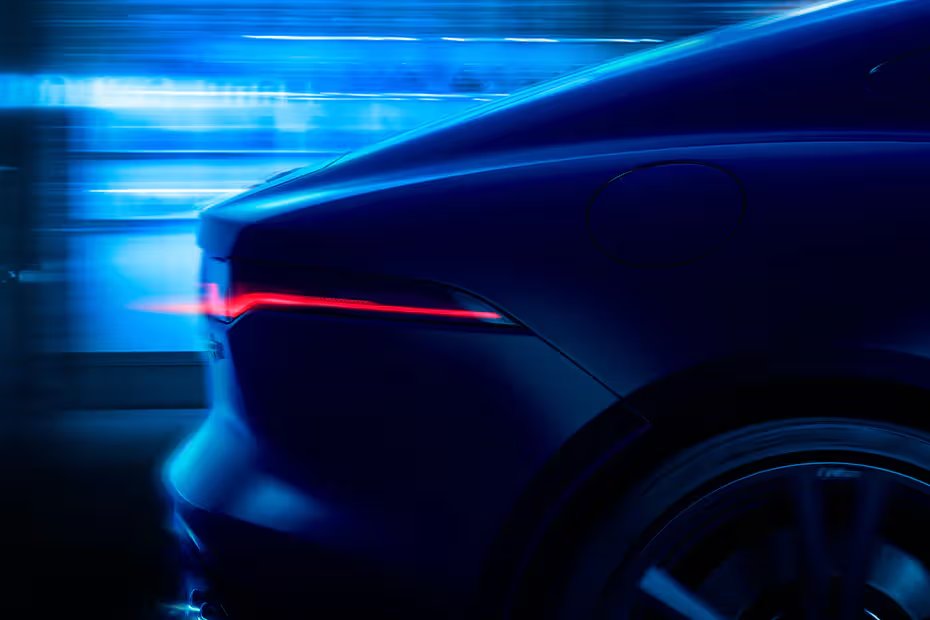 Jaguar F-Type Taillight