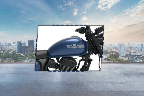 Jawa 42 Tank View