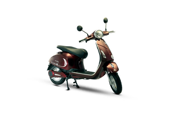 Jitendra JMT Classic City [2022-2024] Front Right View