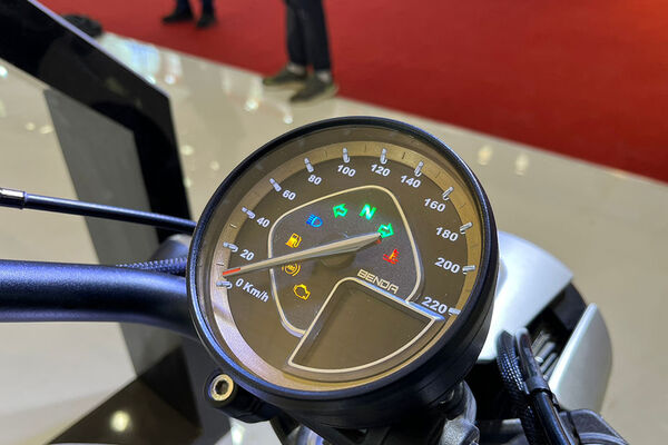 Keeway Benda Darkflag Speedometer View