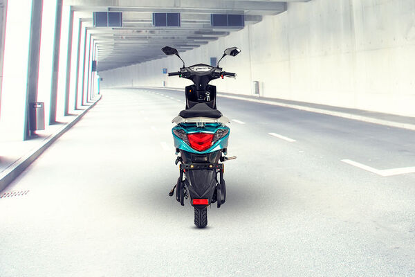 Kinetic Green Zoom Rear View