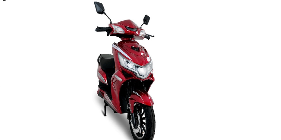 Komaki SE Front Right View