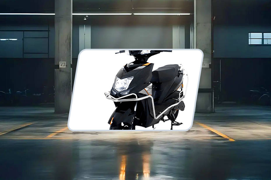Komaki Xone Headlight View