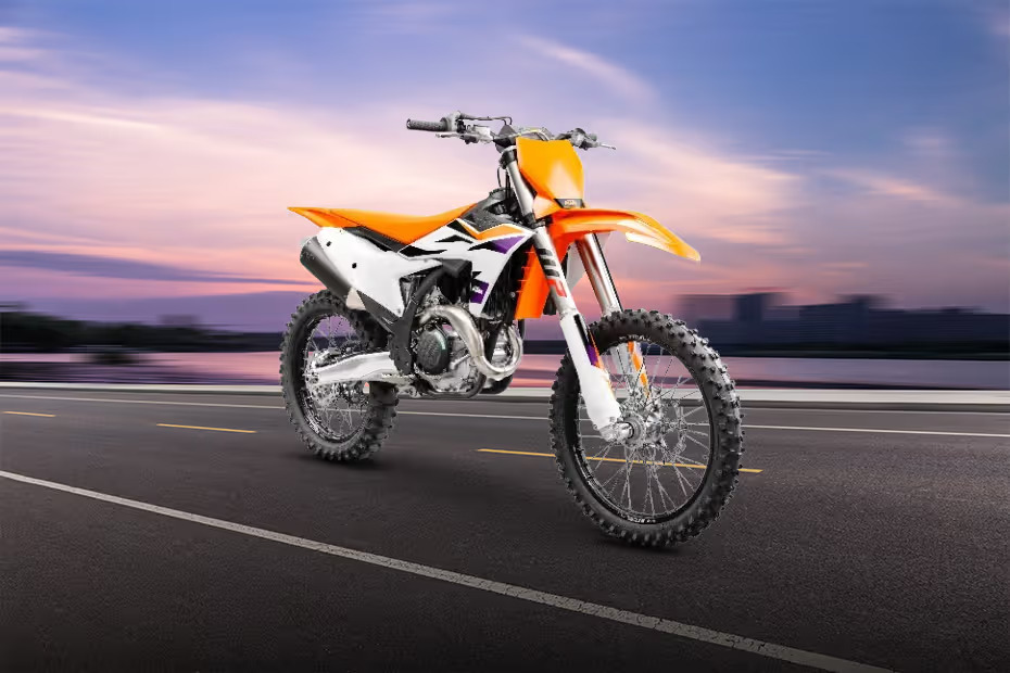 KTM 450 SX-F Front Right View
