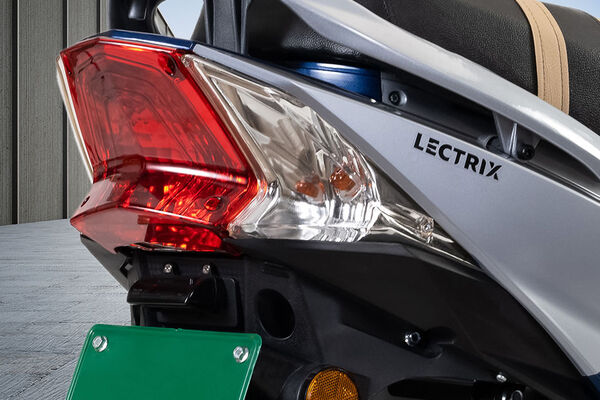 Lectrix LXS Taillight View
