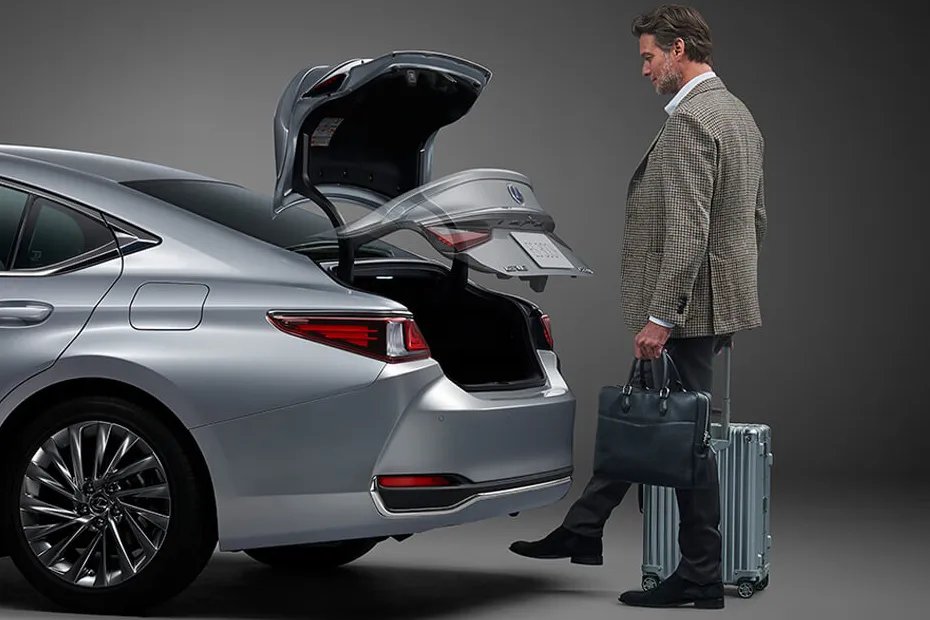 Lexus ES Exterior Image 166%20%281%29.jpg