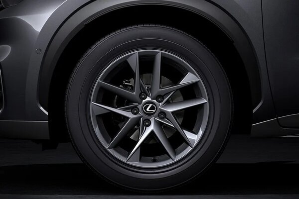 Lexus LBX Wheel
