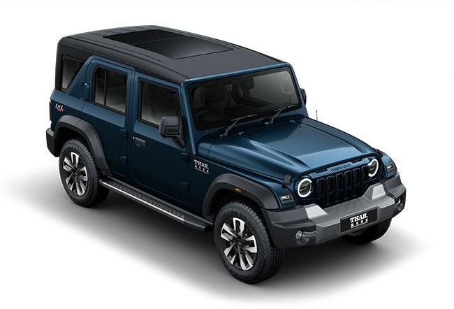 Mahindra Thar ROXX Nebula Blue