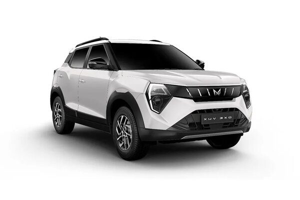 Mahindra XUV 3XO Everest White