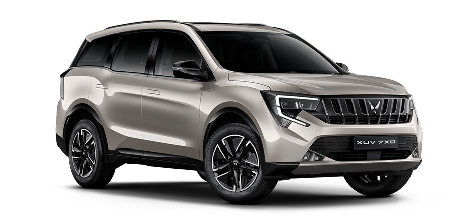 Mahindra XUV 7XO Desert Myst