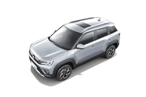 Maruti Suzuki Brezza Splendid Silver